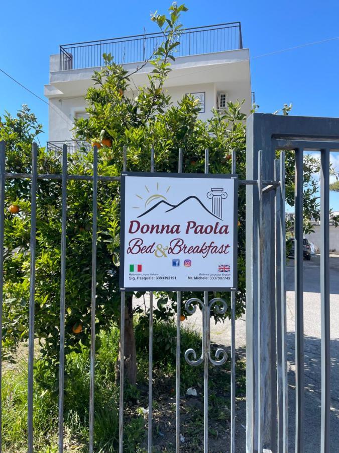 ホテル Donna Paola ポンペイ エクステリア 写真